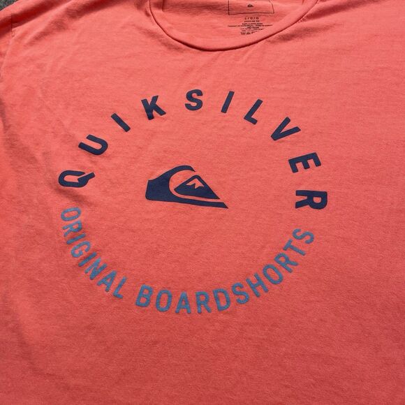 QUICKSILVER Shirt Mens Large Red Mountain & Wave Board Shorts Tee Crew Neck Lg - Picture 2 of 10